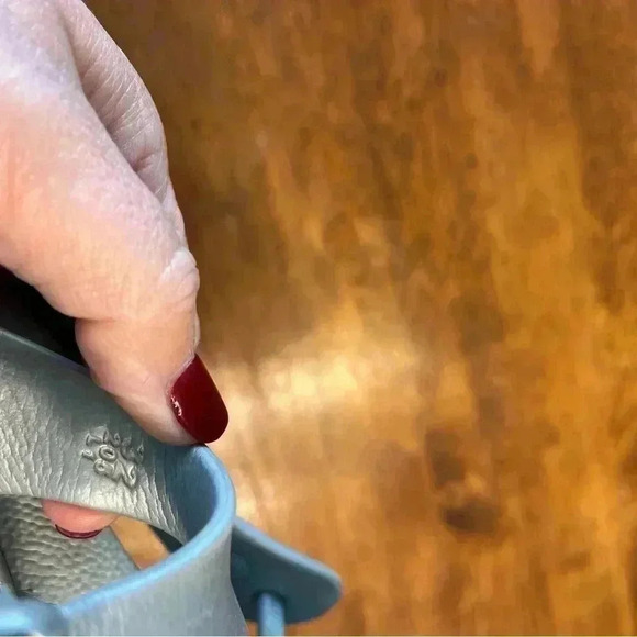 Silver Birkenstock Sandals. Size 32/1 - Picture 9 of 9